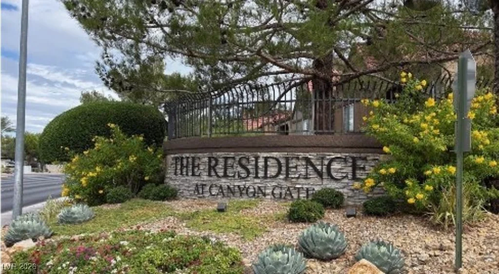 2200 Fort Apache, Las Vegas, NV 89117