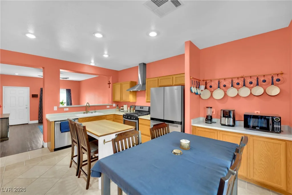 6122 Mountain Hemlock, Las Vegas, NV 89139