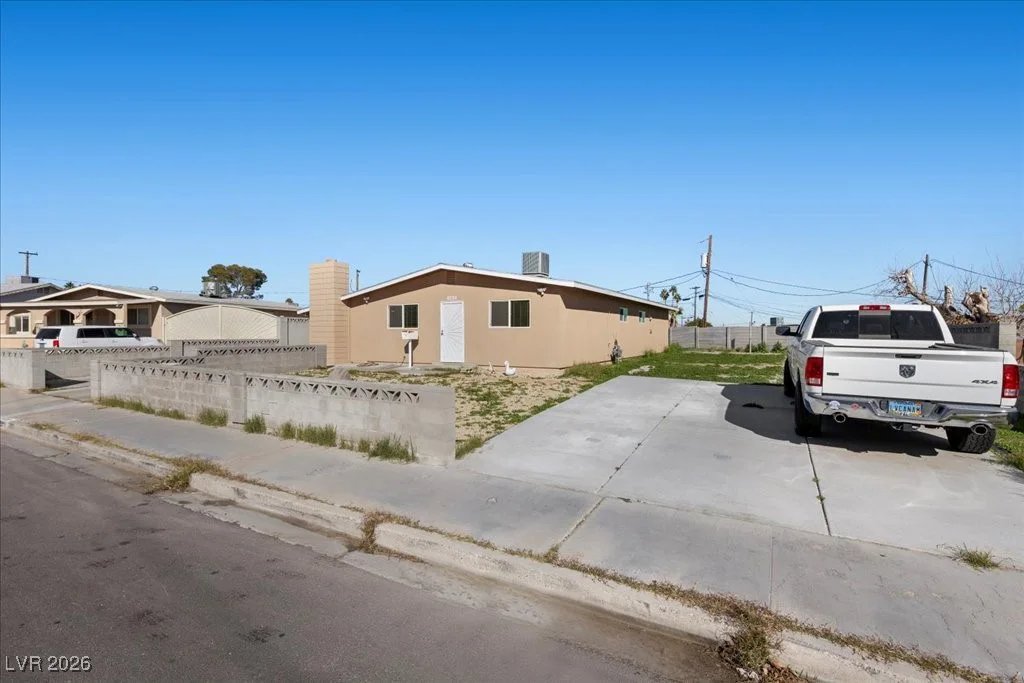 6212 Brittany, Las Vegas, NV 89107