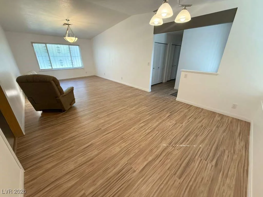 6284 Explorer, Las Vegas, NV 89103