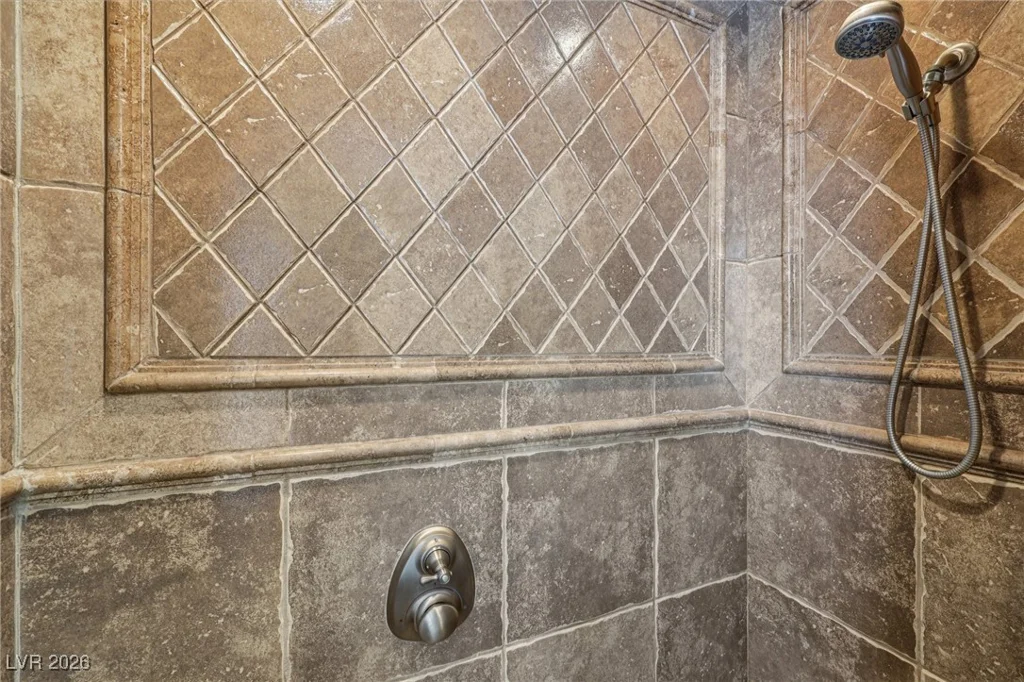 10 Via Vasari, Henderson, NV 89011