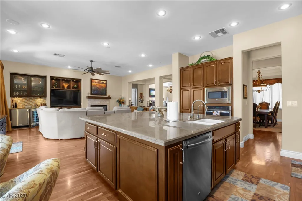 4208 Agosta Luna, Las Vegas, NV 89135