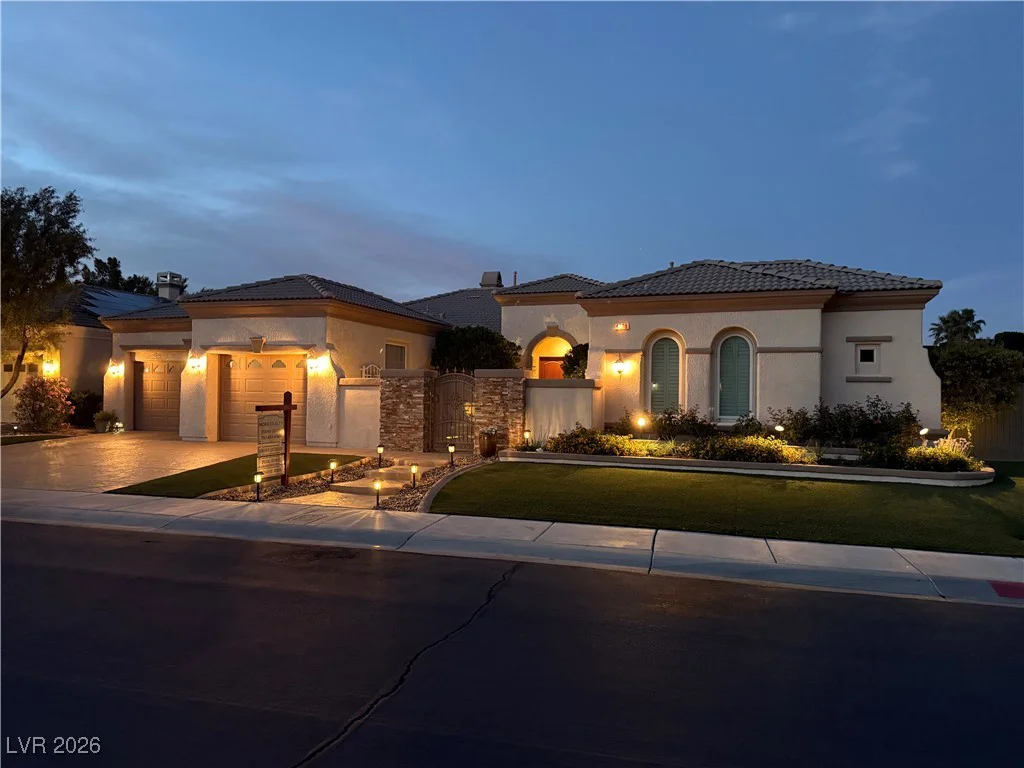 4208 Agosta Luna, Las Vegas, NV 89135