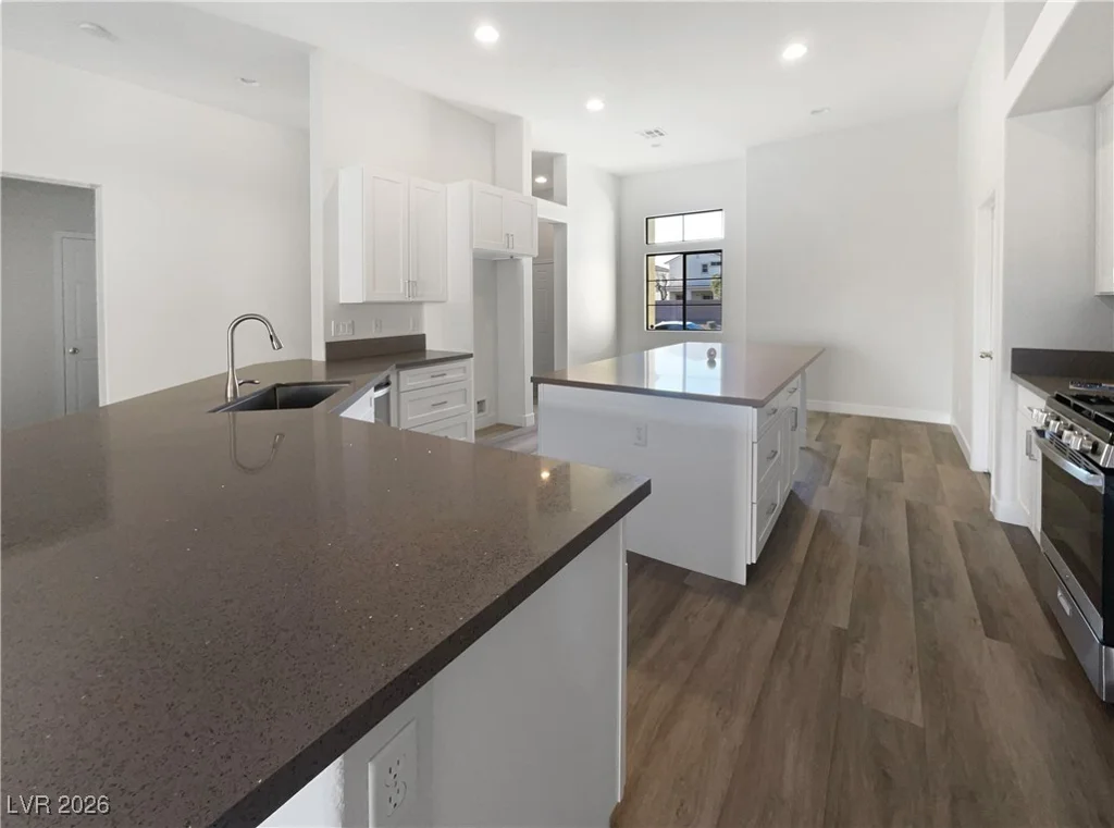 6512 Bruce, North Las Vegas, NV 89086