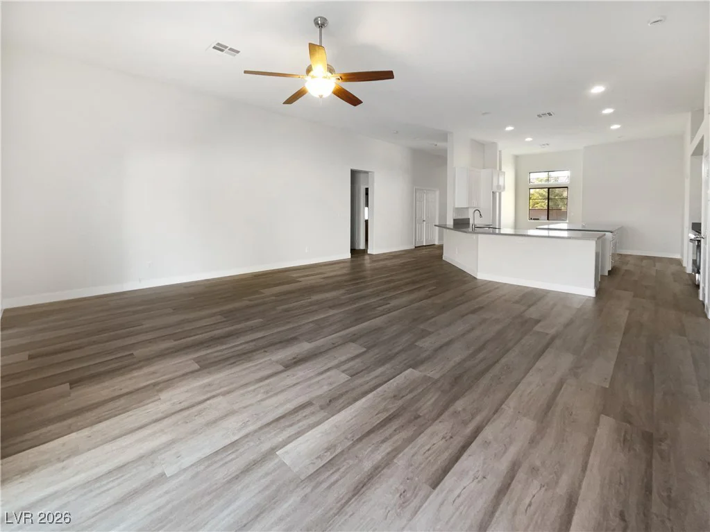 6512 Bruce, North Las Vegas, NV 89086