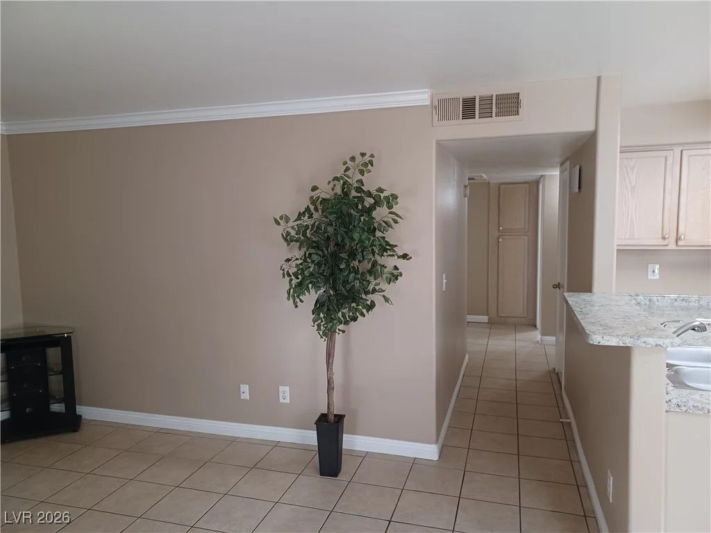 3055 Key Largo, Las Vegas, NV 89120