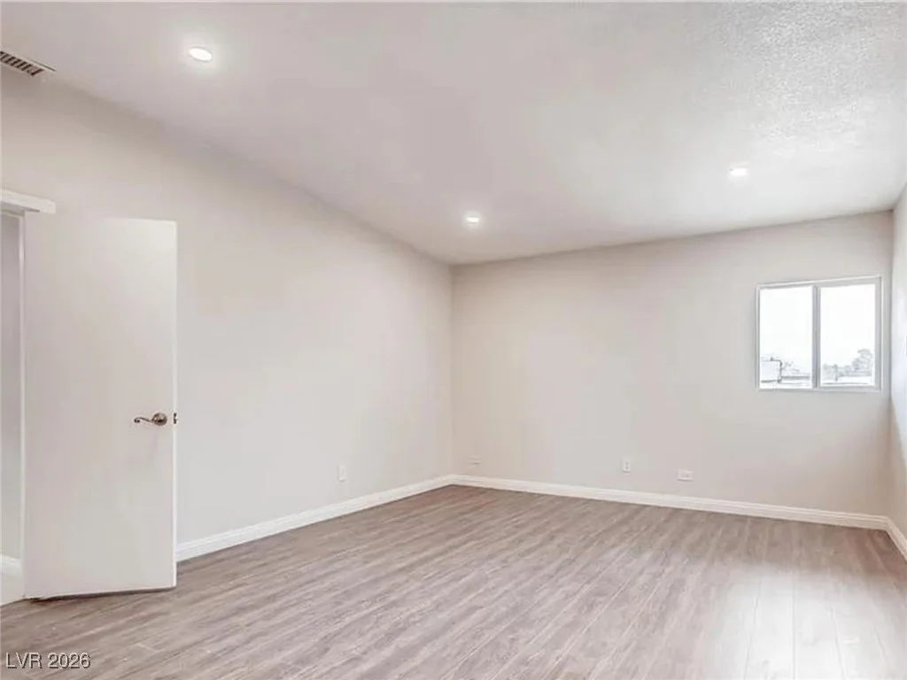 5903 Dodd, Las Vegas, NV 89122
