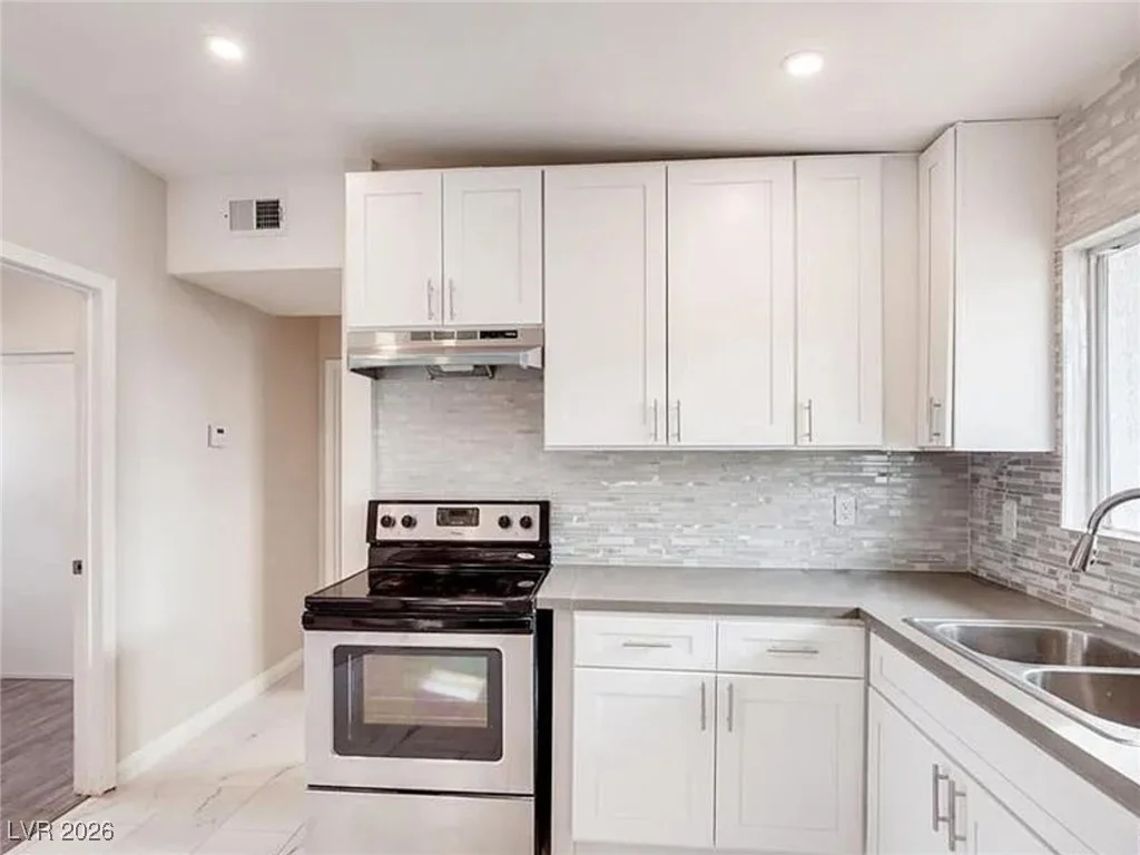 5903 Dodd, Las Vegas, NV 89122