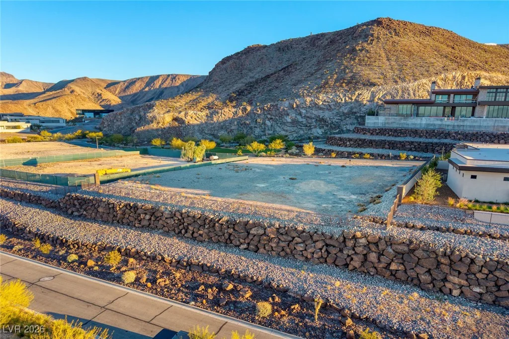 7 Stonecutter, Henderson, NV 89012