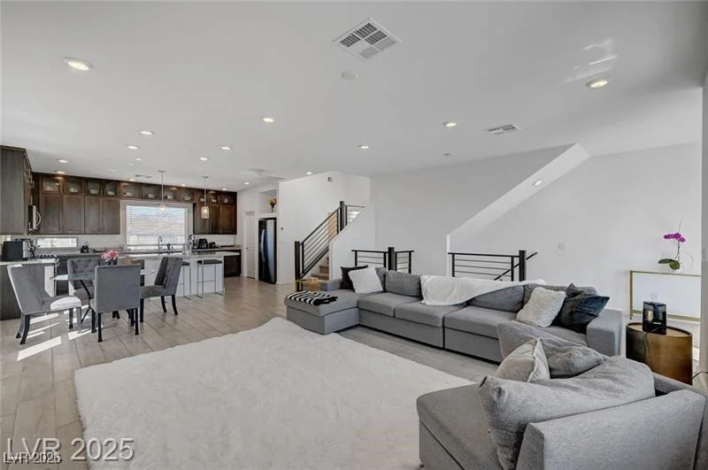 7953 Mountain Lilac, Las Vegas, NV 89113