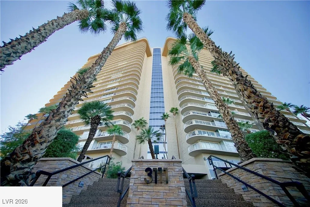 3111 Bel Air, Las Vegas, NV 89109