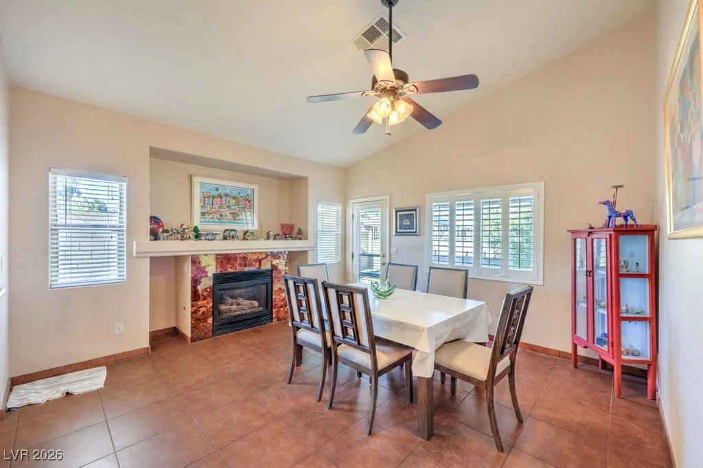 8128 Chestnut Glen, Las Vegas, NV 89131