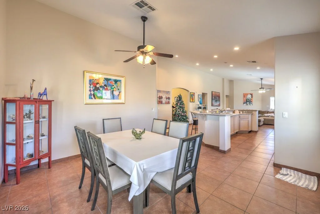 8128 Chestnut Glen, Las Vegas, NV 89131