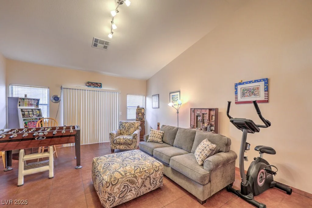 8128 Chestnut Glen, Las Vegas, NV 89131