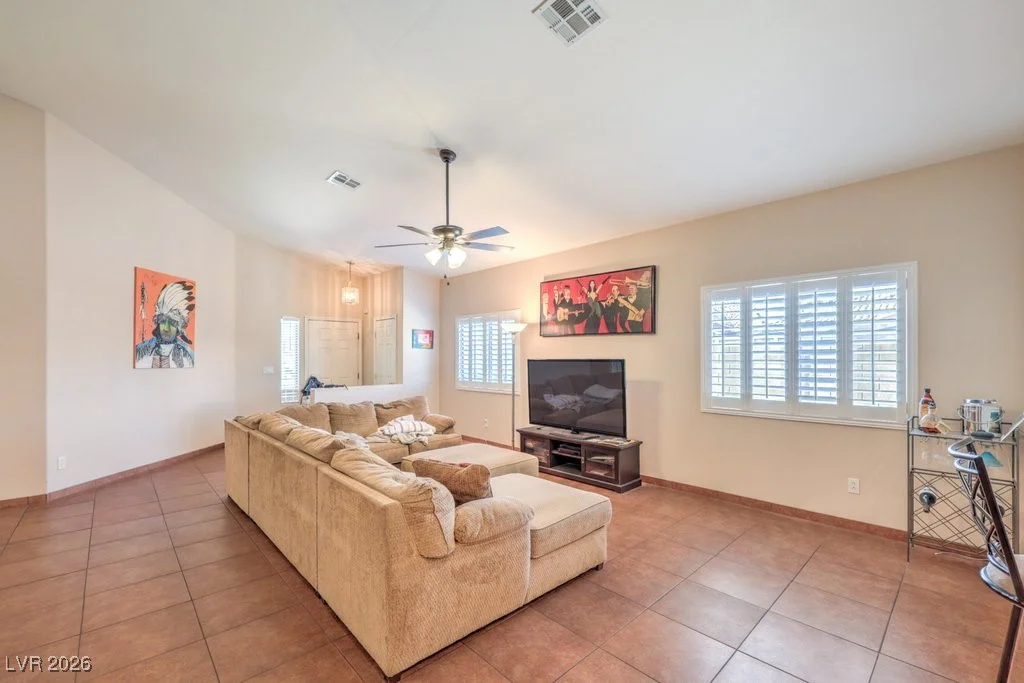 8128 Chestnut Glen, Las Vegas, NV 89131