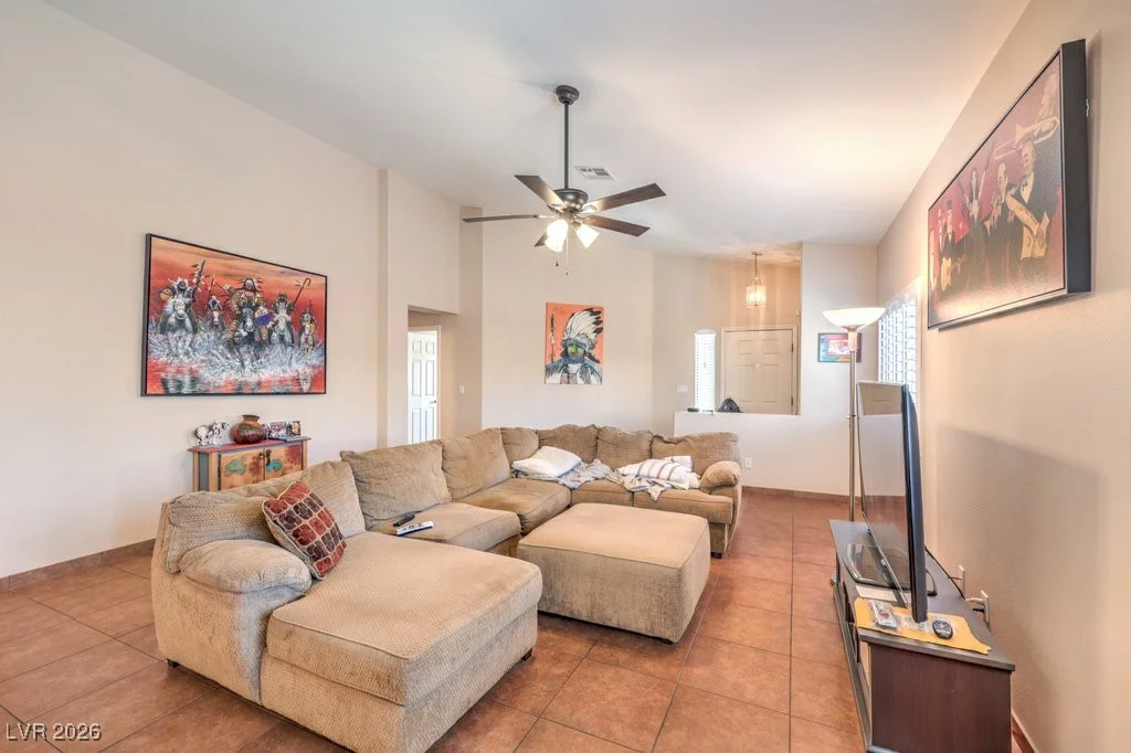 8128 Chestnut Glen, Las Vegas, NV 89131