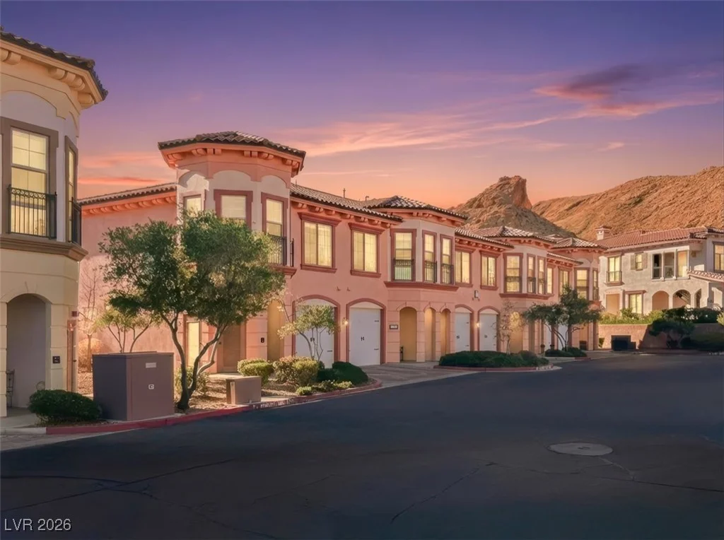 30 Via Vasari, Henderson, NV 89011