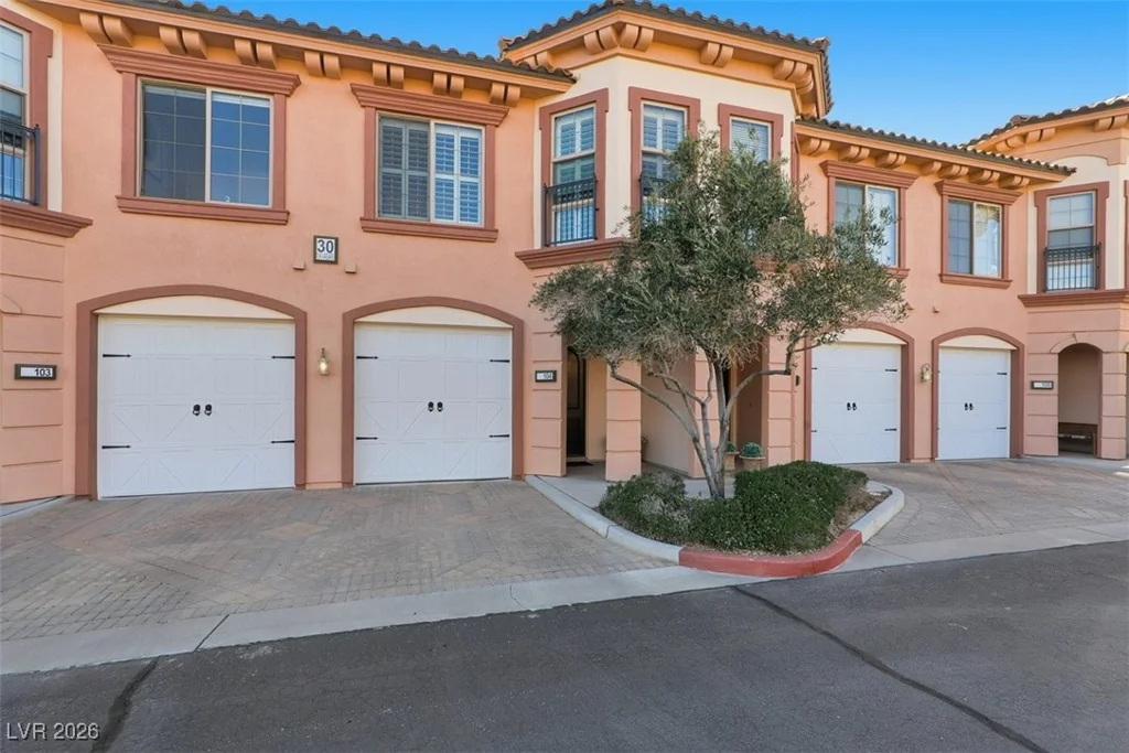 30 Via Vasari, Henderson, NV 89011