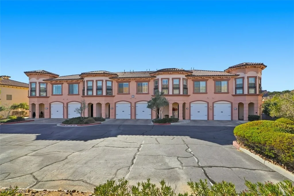 30 Via Vasari, Henderson, NV 89011