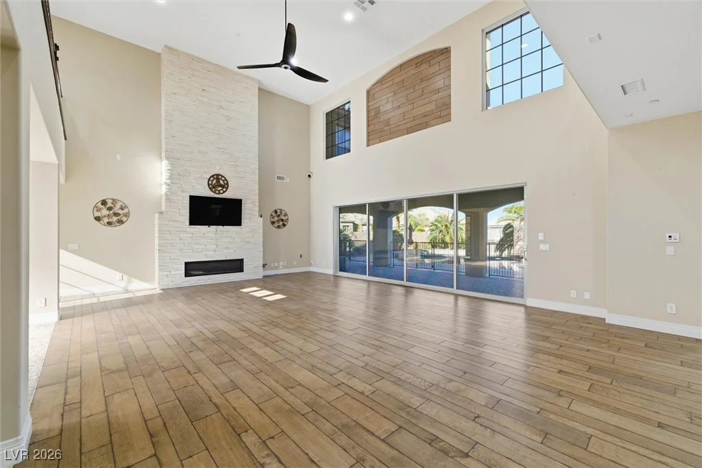 84 Olympia Chase, Las Vegas, NV 89141