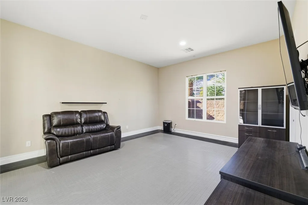 84 Olympia Chase, Las Vegas, NV 89141