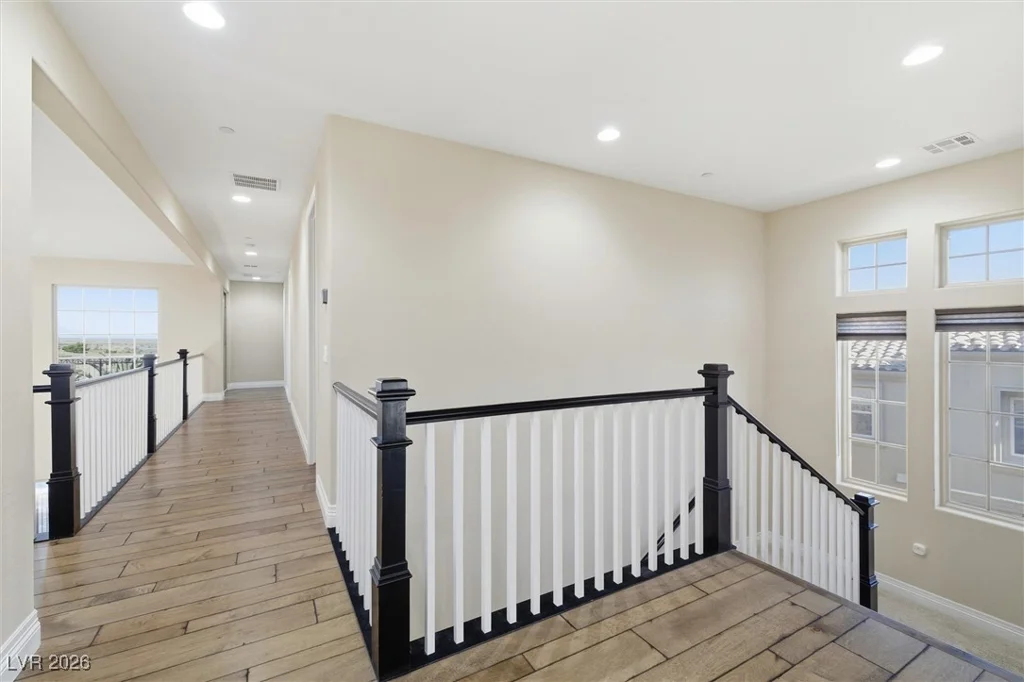 84 Olympia Chase, Las Vegas, NV 89141