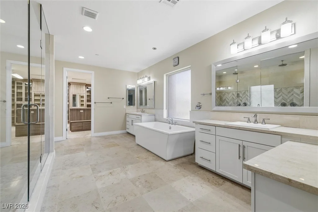 84 Olympia Chase, Las Vegas, NV 89141