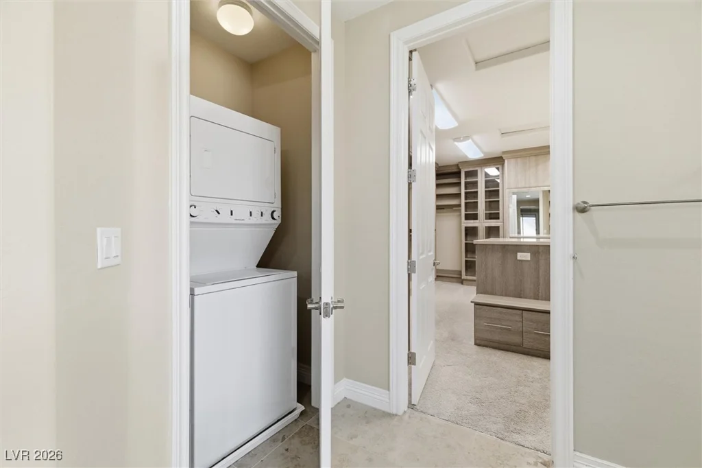 84 Olympia Chase, Las Vegas, NV 89141