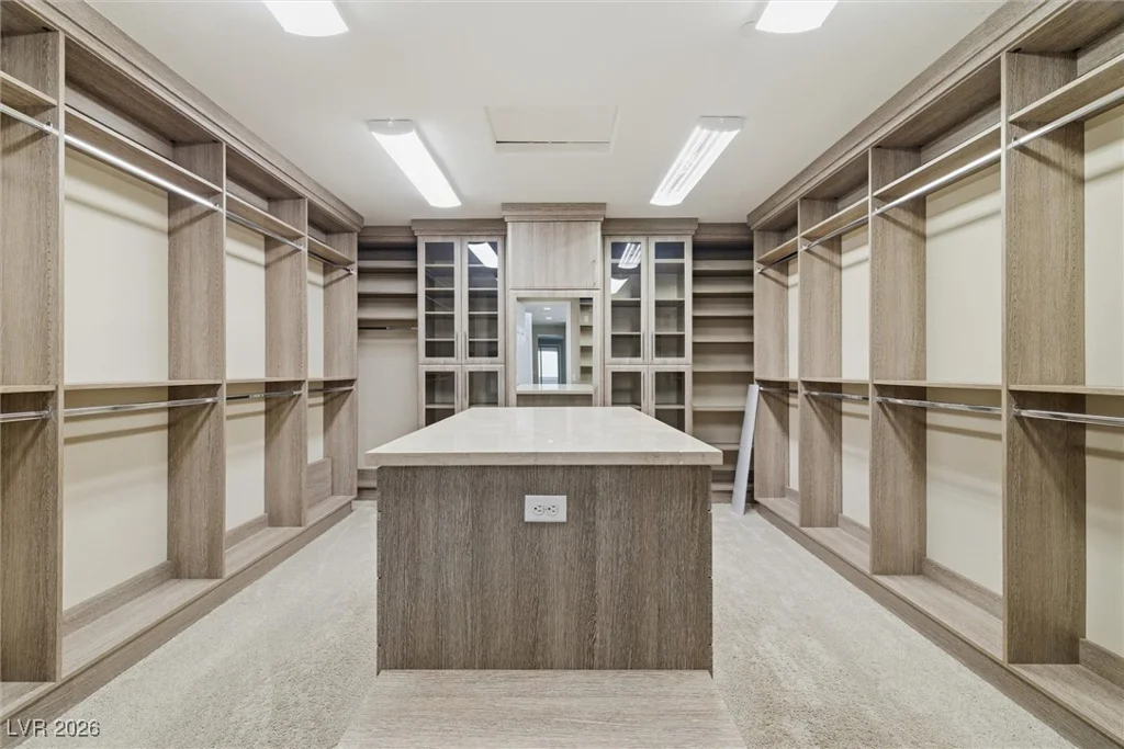 84 Olympia Chase, Las Vegas, NV 89141