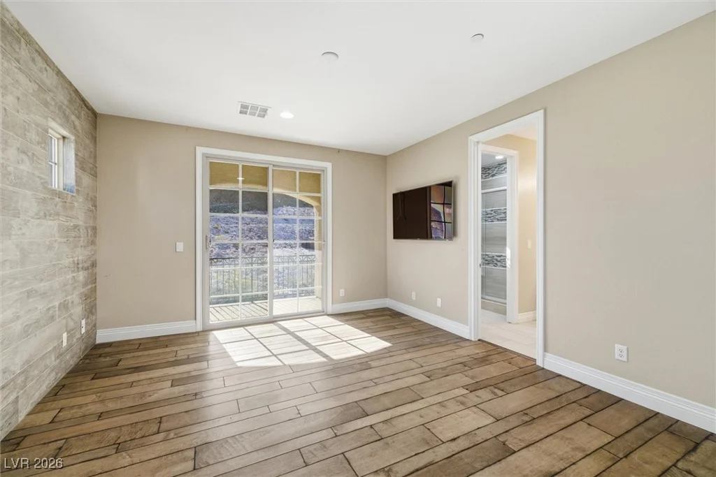 84 Olympia Chase, Las Vegas, NV 89141