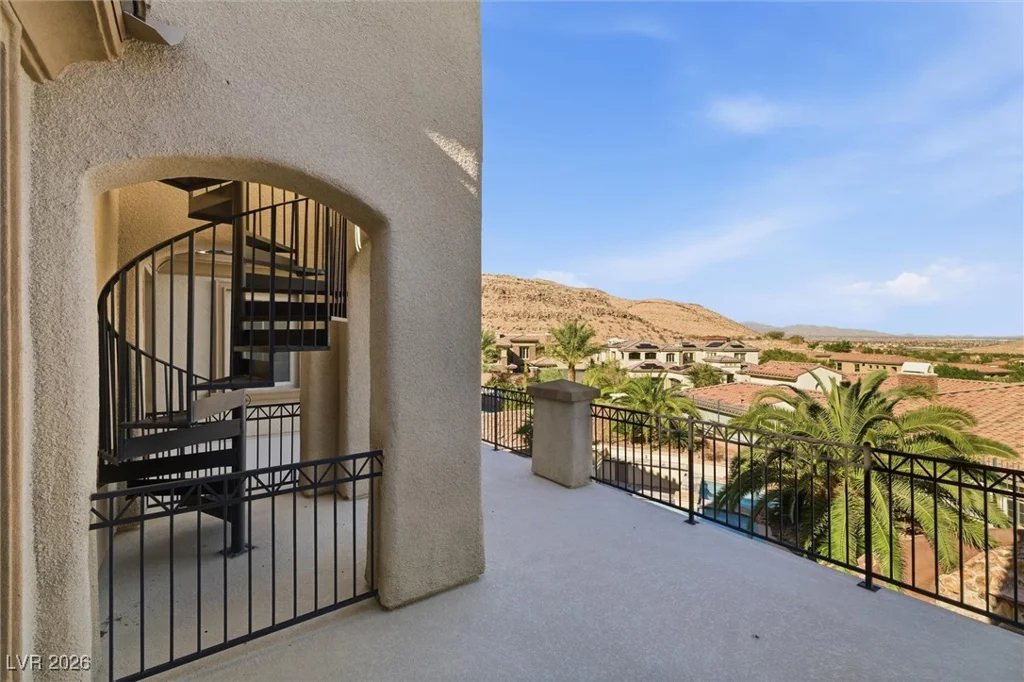 84 Olympia Chase, Las Vegas, NV 89141