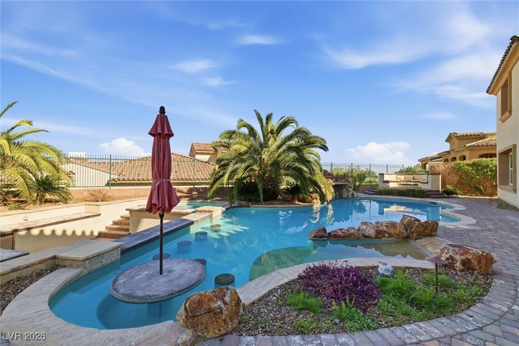 84 Olympia Chase, Las Vegas, NV 89141