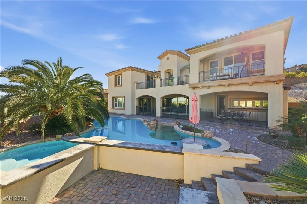 84 Olympia Chase, Las Vegas, NV 89141