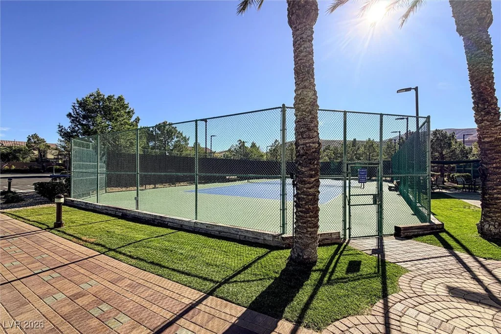 84 Olympia Chase, Las Vegas, NV 89141