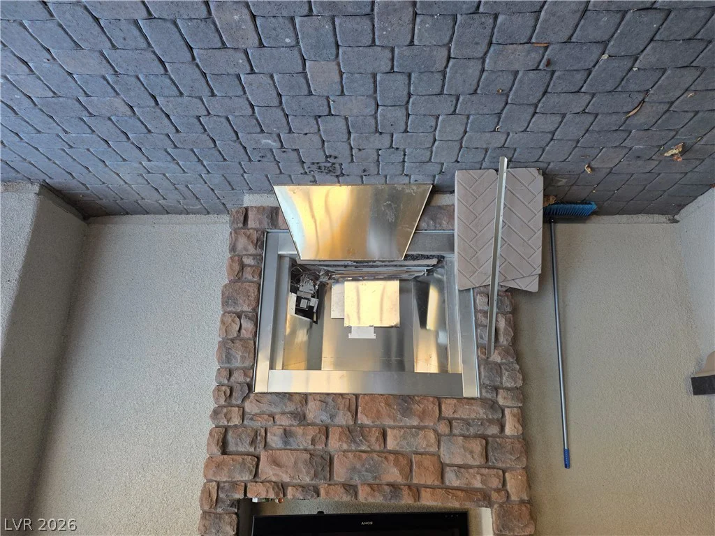 84 Olympia Chase, Las Vegas, NV 89141