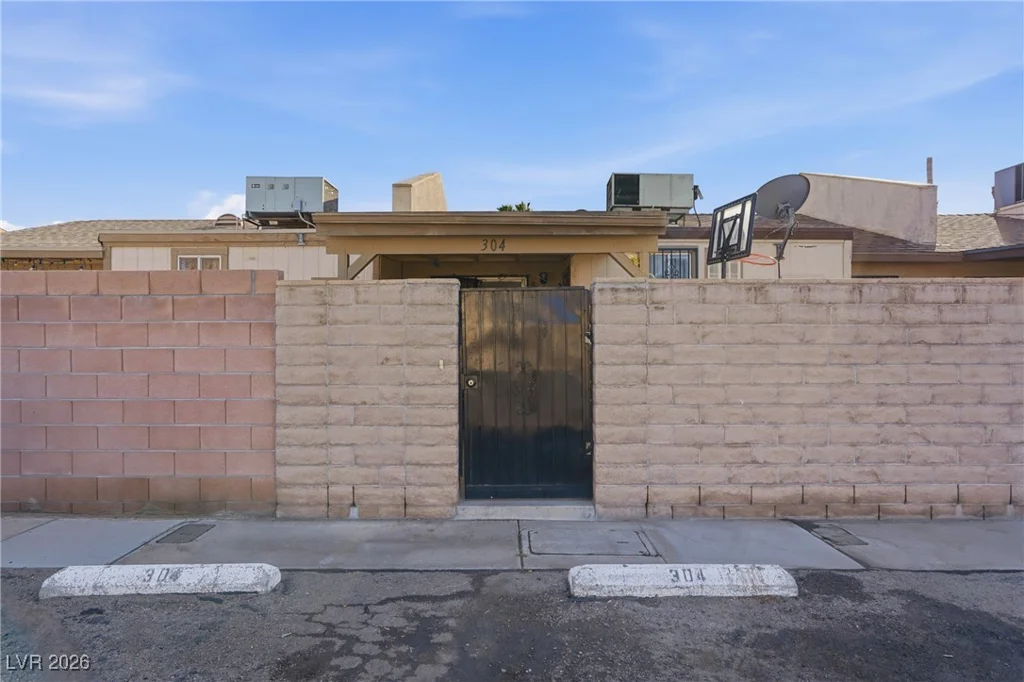 304 Linn, Las Vegas, NV 89110