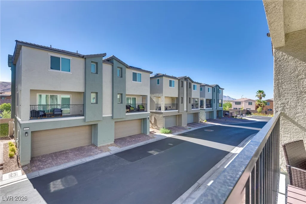 6840 Prairie Pearl, Las Vegas, NV 89148