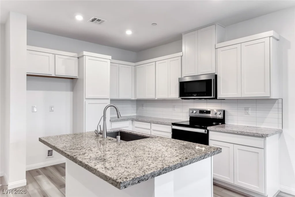 206 Wewatta, Henderson, NV 89011