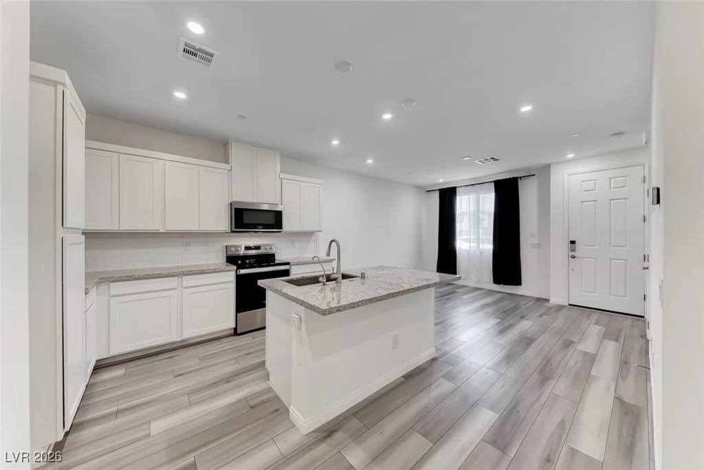 206 Wewatta, Henderson, NV 89011