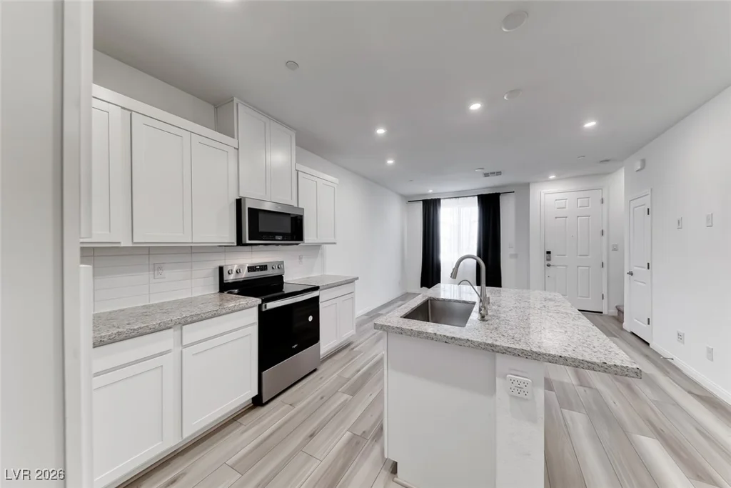 206 Wewatta, Henderson, NV 89011