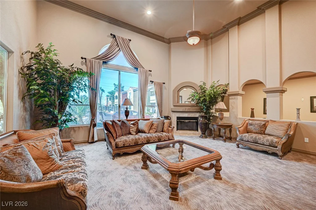 8101 Flamingo, Las Vegas, NV 89147
