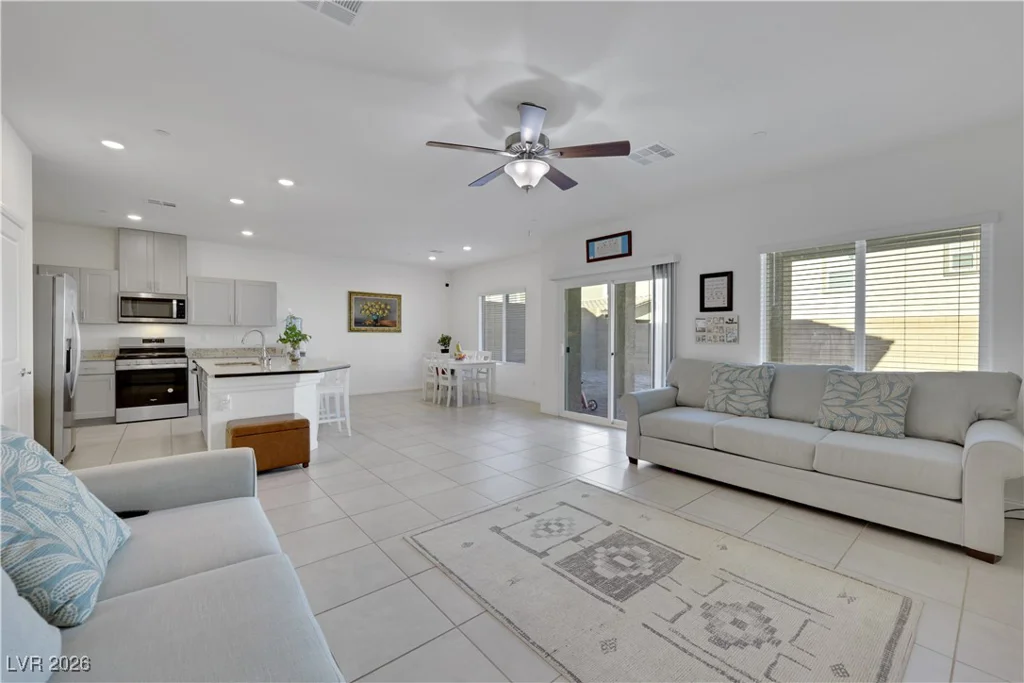 10968 Lancaster Park, Las Vegas, NV 89166