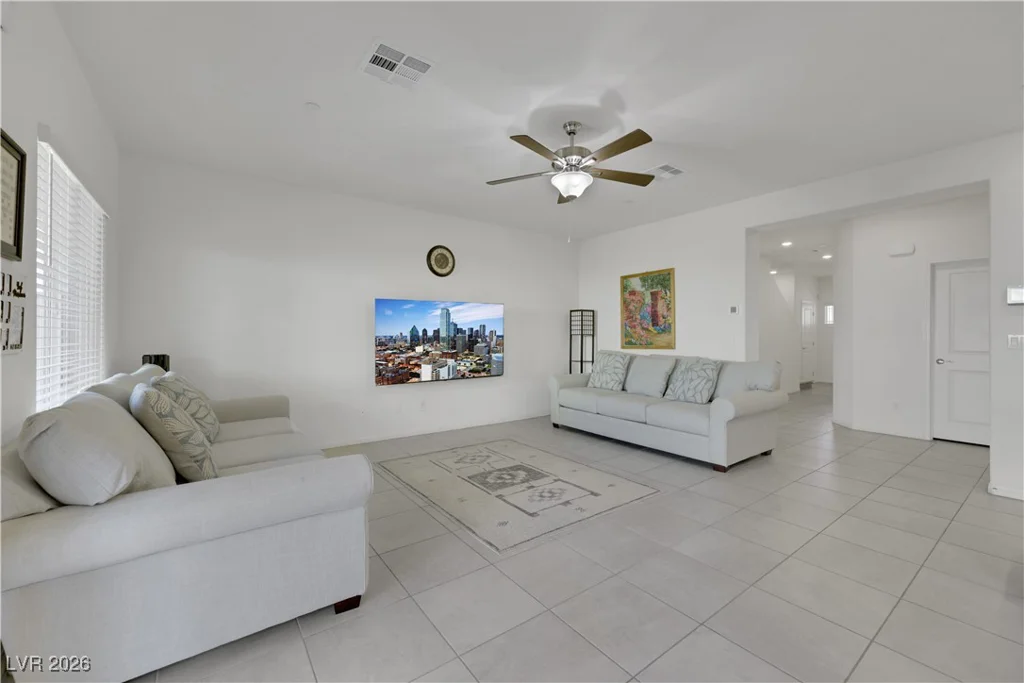 10968 Lancaster Park, Las Vegas, NV 89166