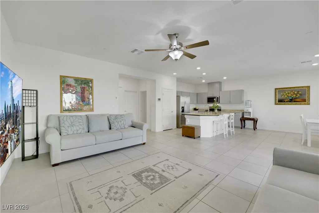 10968 Lancaster Park, Las Vegas, NV 89166