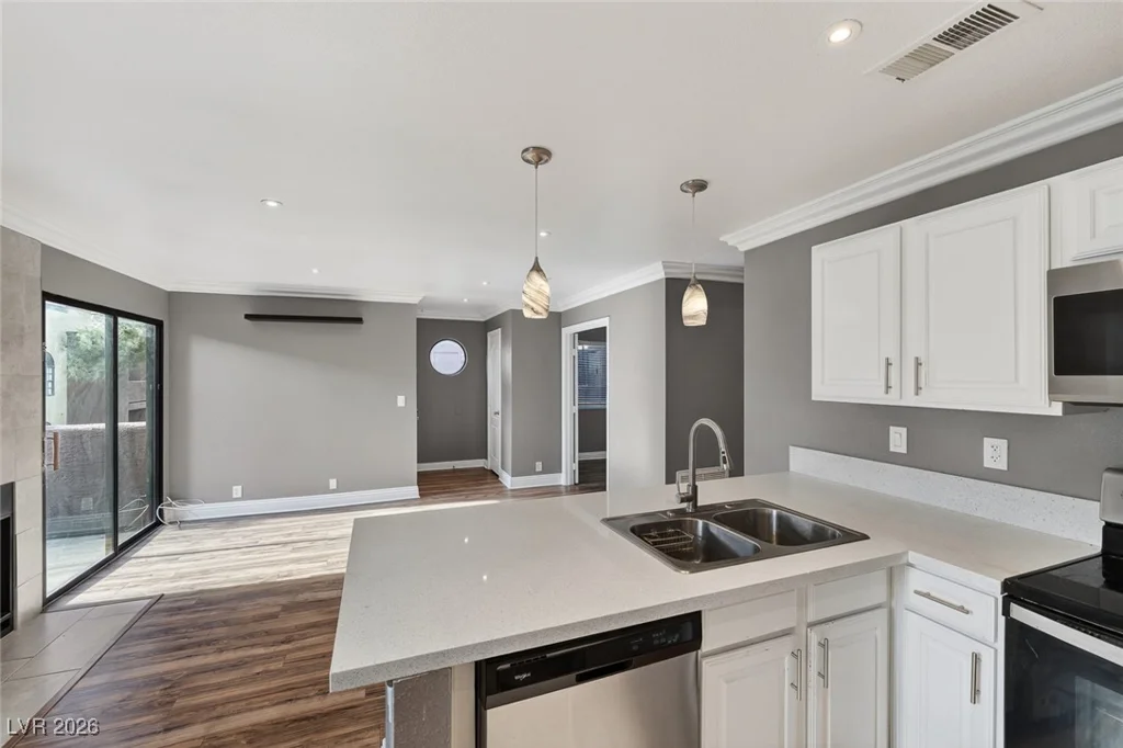 4050 Pacific Harbors, Las Vegas, NV 89121