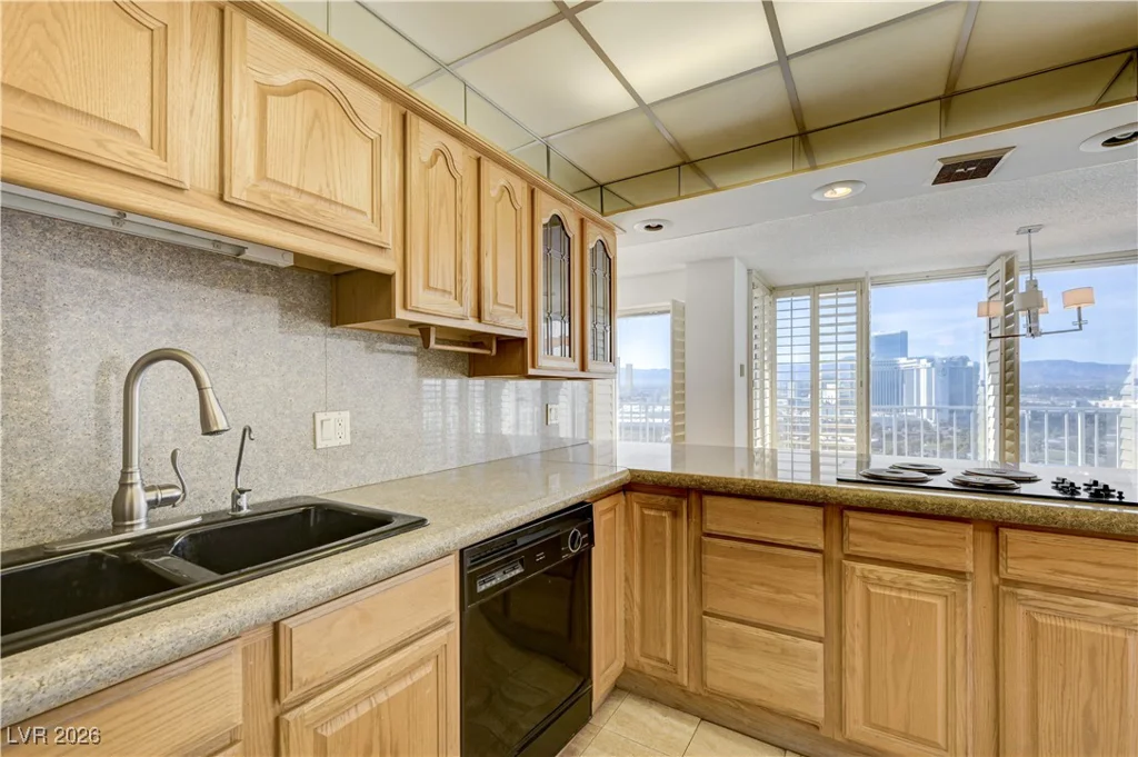3111 Bel Air, Las Vegas, NV 89109