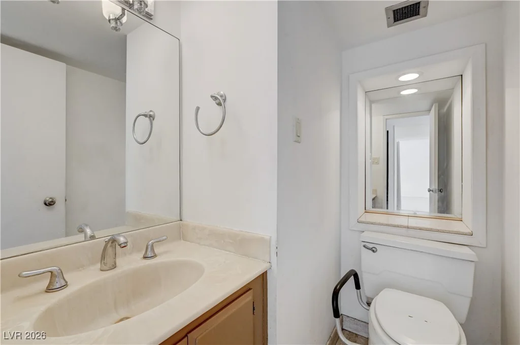 3111 Bel Air, Las Vegas, NV 89109