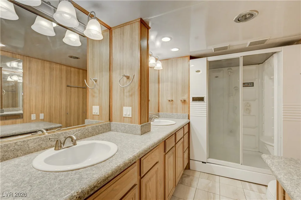 3111 Bel Air, Las Vegas, NV 89109