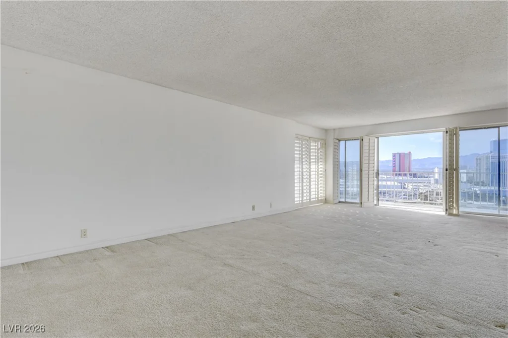 3111 Bel Air, Las Vegas, NV 89109