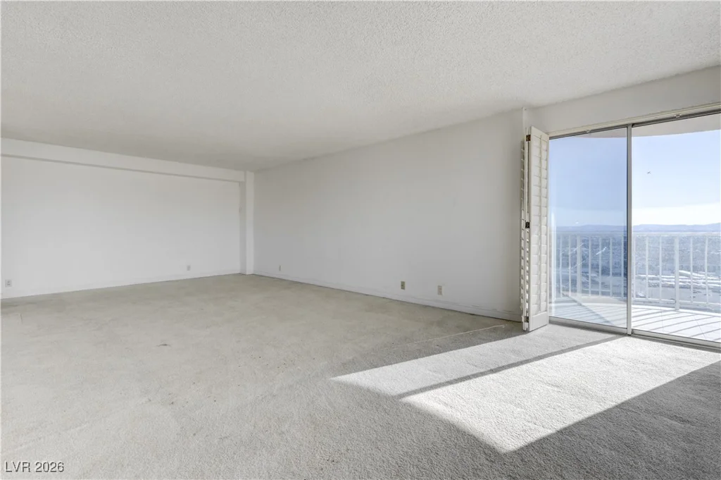 3111 Bel Air, Las Vegas, NV 89109